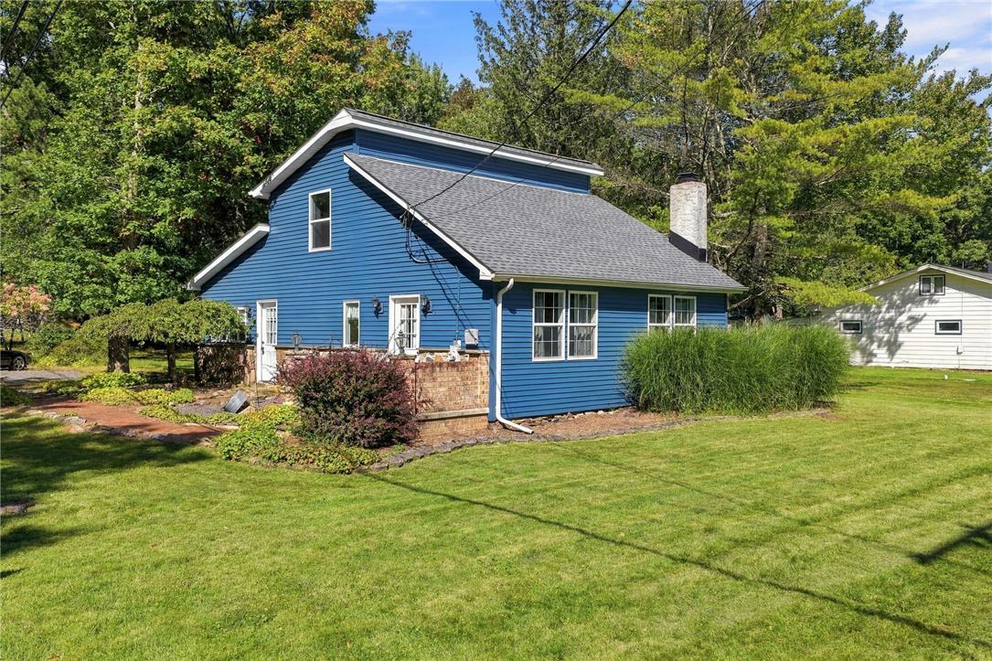 14 Twin Lake Road