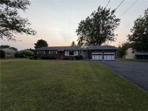 Homes For Sale - 2662 Community Drive<br/> Moore Twp, PA 18014