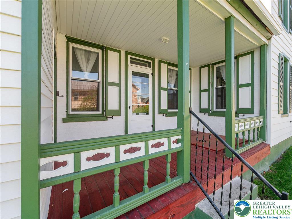 Lyons Borough, Pennsylvania 19536, United States, 4 Bedrooms Bedrooms, ,1 BathroomBathrooms,Residential,Active,162850