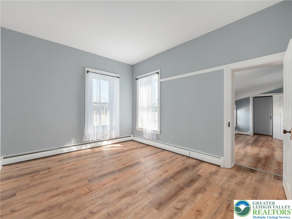 Lyons Borough, Pennsylvania 19536, United States, 4 Bedrooms Bedrooms, ,1 BathroomBathrooms,Residential,Active,162850