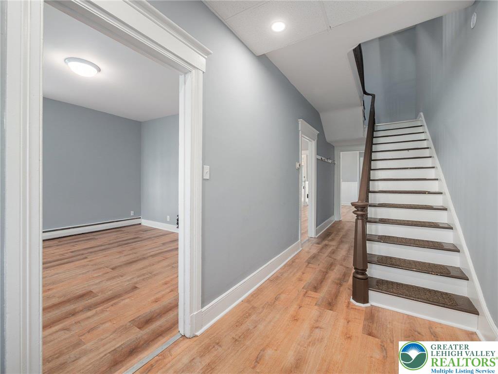 Lyons Borough, Pennsylvania 19536, United States, 4 Bedrooms Bedrooms, ,1 BathroomBathrooms,Residential,Active,162850