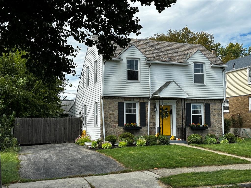 937 Elm Street