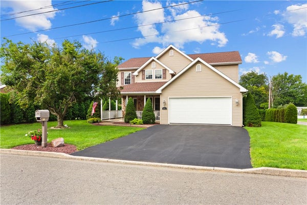 371 WILLOW AVE, WALNUTPORT, PA 18088 - Image e44a45410b6d497ffdaedad0e1f20db3/774326345