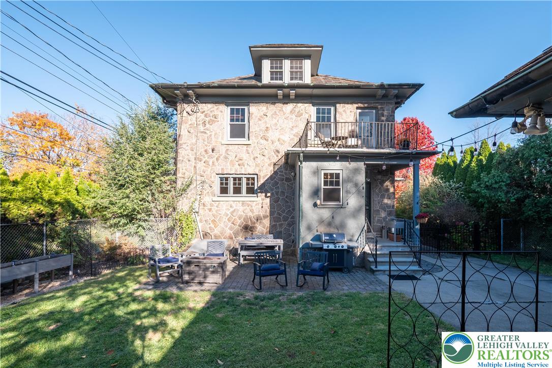 South Whitehall Twp, Pennsylvania 18104, United States, 5 Bedrooms Bedrooms, ,3 BathroomsBathrooms,Residential,Active,244361