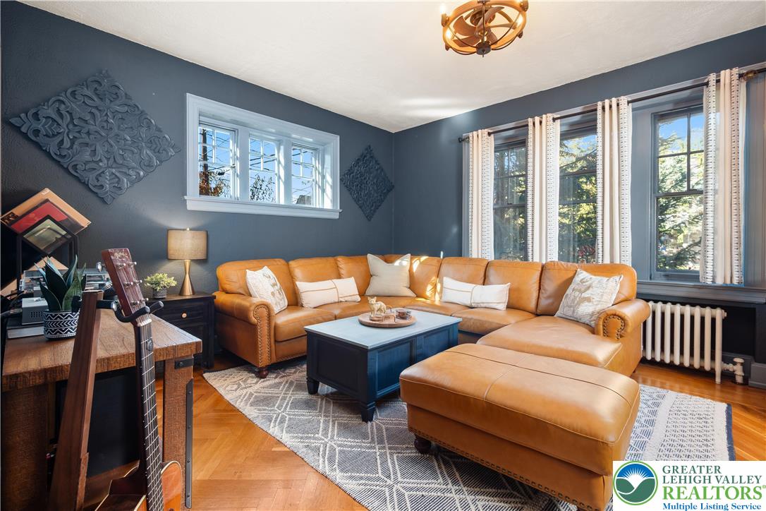 South Whitehall Twp, Pennsylvania 18104, United States, 5 Bedrooms Bedrooms, ,3 BathroomsBathrooms,Residential,Active,244361