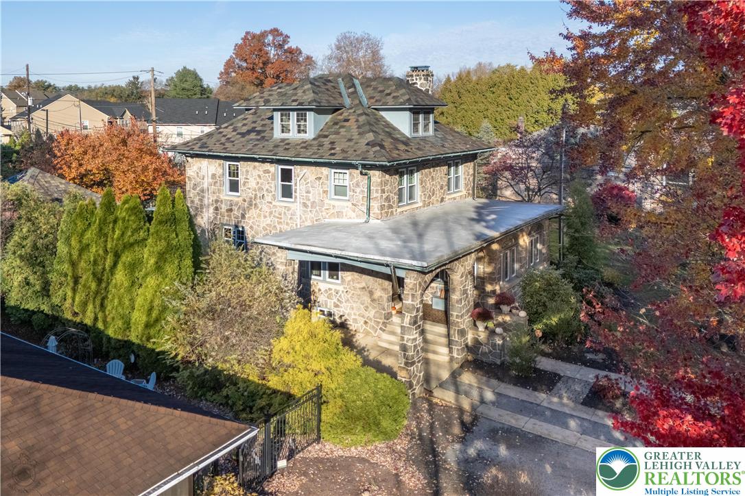 South Whitehall Twp, Pennsylvania 18104, United States, 5 Bedrooms Bedrooms, ,3 BathroomsBathrooms,Residential,Active,244361