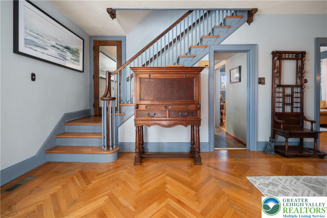 South Whitehall Twp, Pennsylvania 18104, United States, 5 Bedrooms Bedrooms, ,3 BathroomsBathrooms,Residential,Active,244361