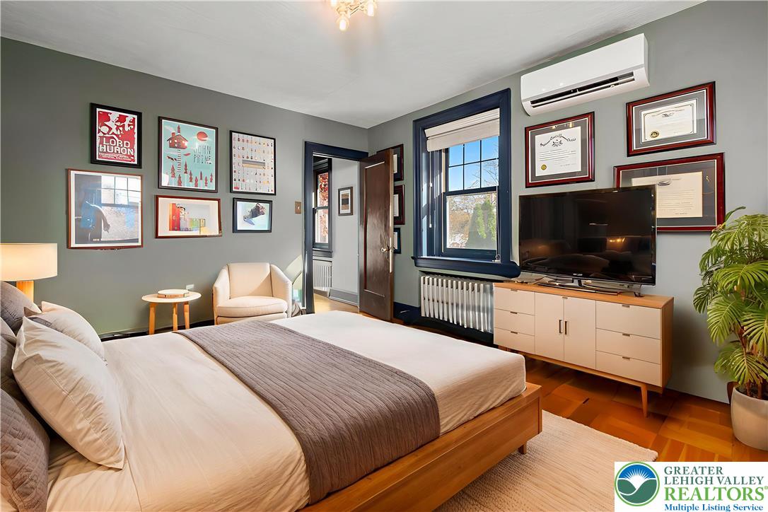 South Whitehall Twp, Pennsylvania 18104, United States, 5 Bedrooms Bedrooms, ,3 BathroomsBathrooms,Residential,Active,244361