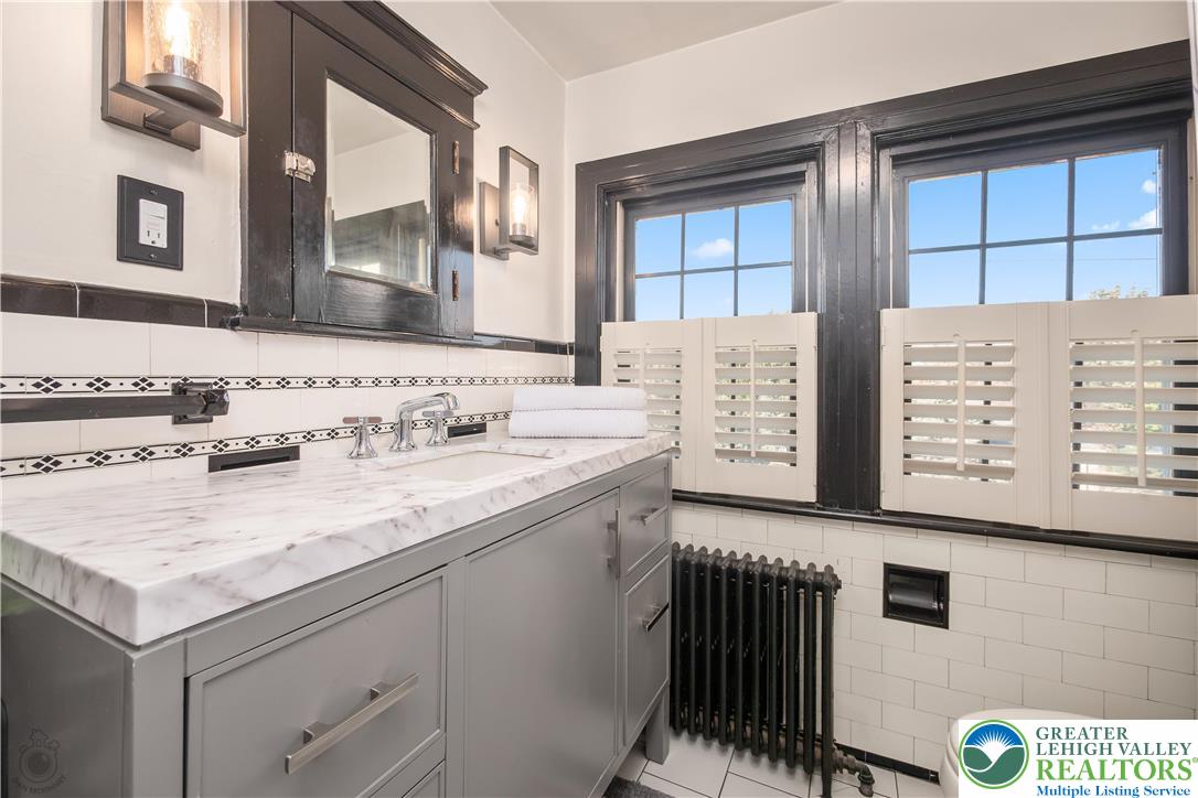 South Whitehall Twp, Pennsylvania 18104, United States, 5 Bedrooms Bedrooms, ,3 BathroomsBathrooms,Residential,Active,244361