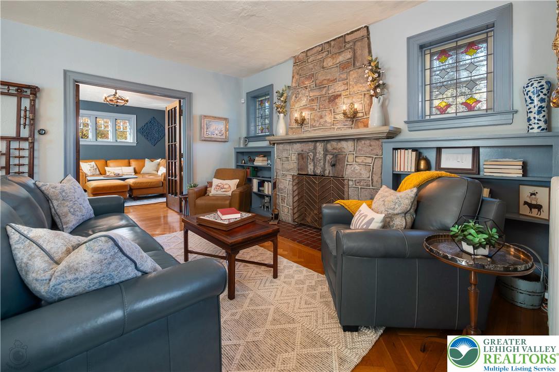 South Whitehall Twp, Pennsylvania 18104, United States, 5 Bedrooms Bedrooms, ,3 BathroomsBathrooms,Residential,Active,244361