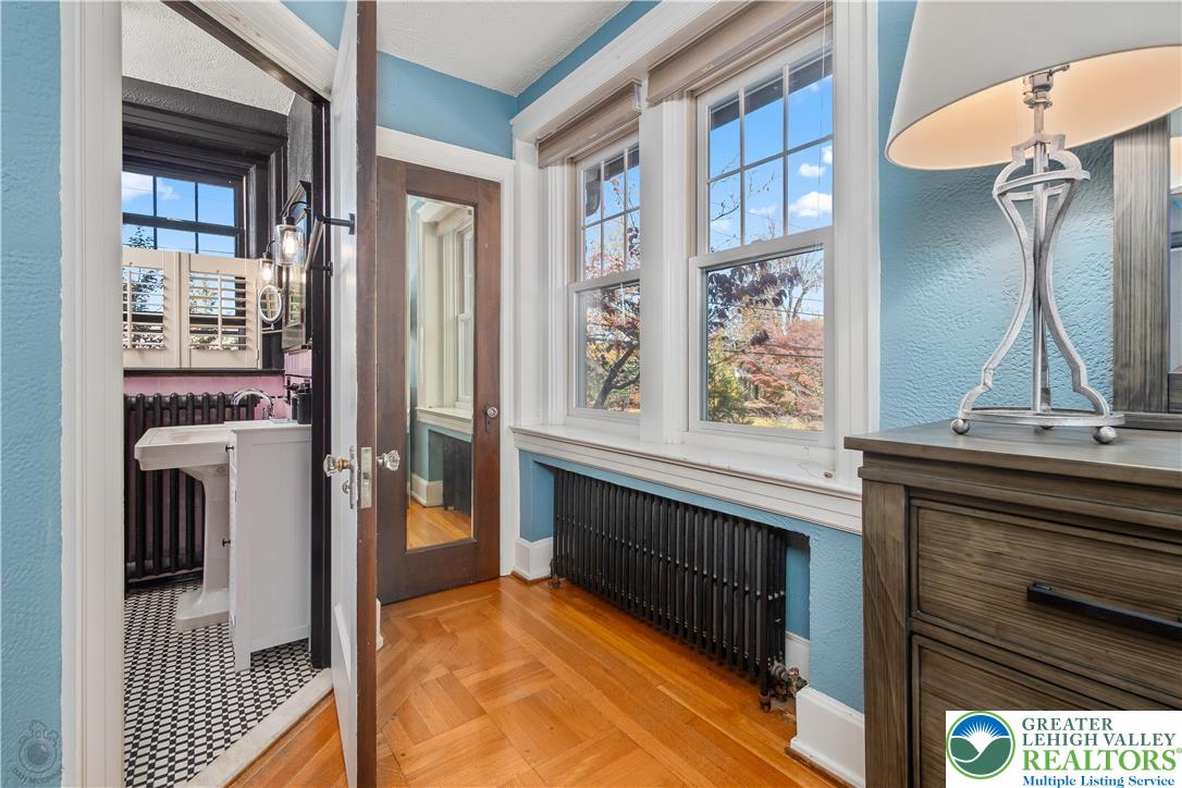 South Whitehall Twp, Pennsylvania 18104, United States, 5 Bedrooms Bedrooms, ,3 BathroomsBathrooms,Residential,Active,244361