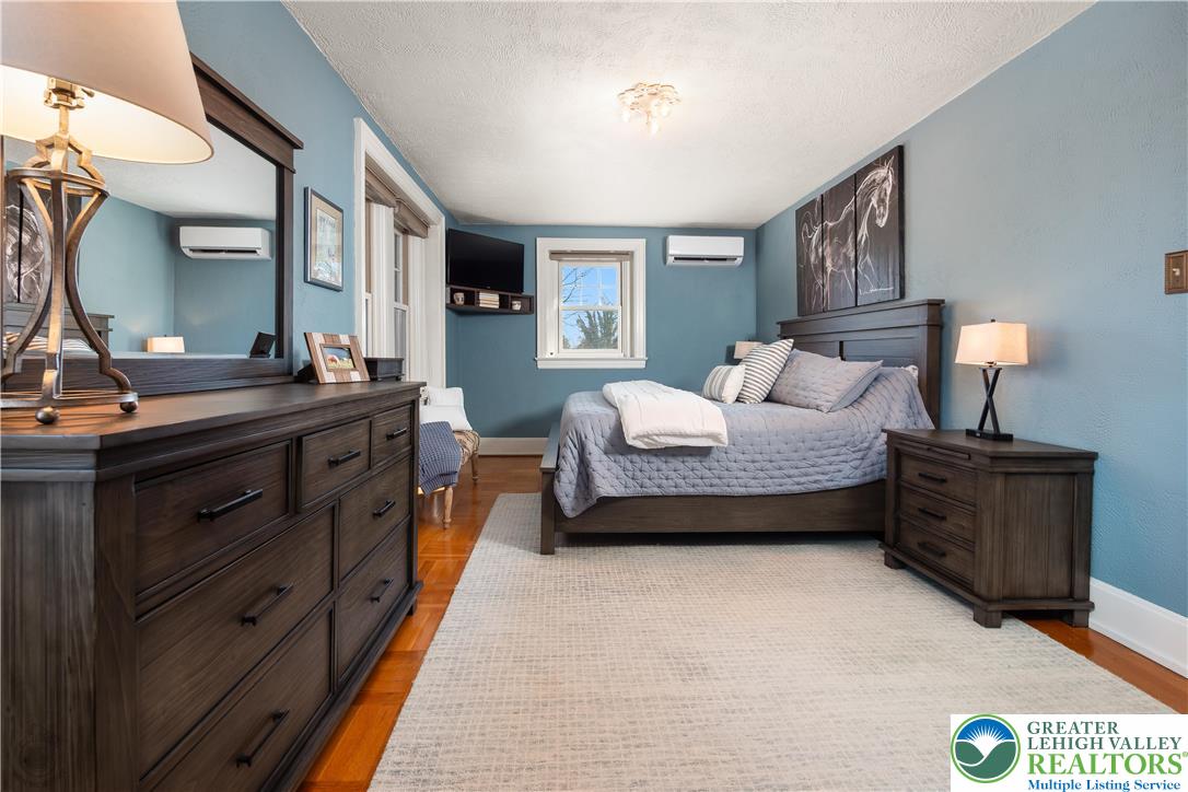 South Whitehall Twp, Pennsylvania 18104, United States, 5 Bedrooms Bedrooms, ,3 BathroomsBathrooms,Residential,Active,244361