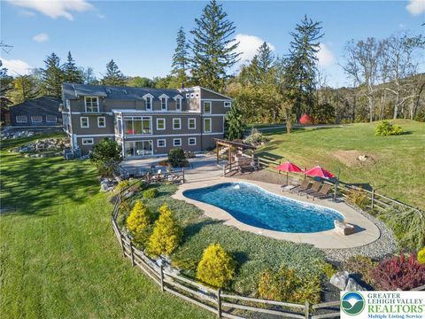 Photo of 4572 Limeport Pike, Lower Milford Twp, PA 18092 (MLS # 774950)