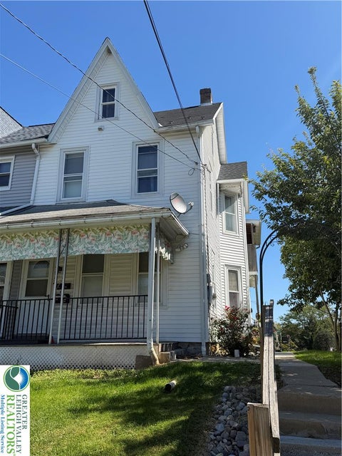 Photo for 112 N Whitfield Street 2nd Floor