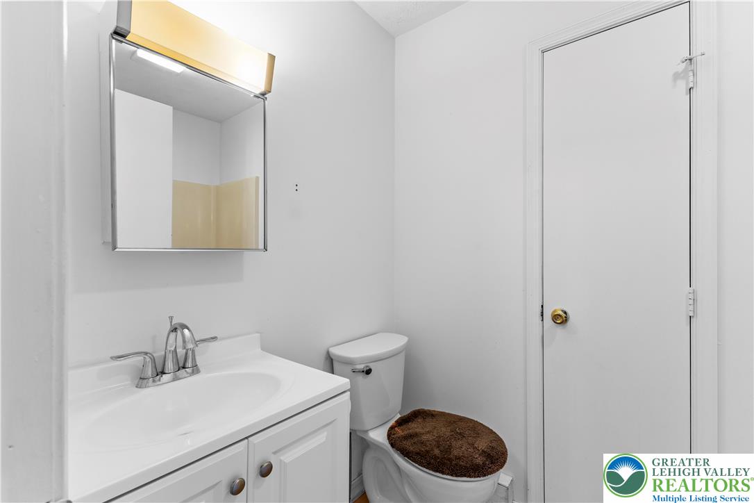 Penn Forest Twp, Pennsylvania 18229, United States, 2 Bedrooms Bedrooms, ,2 BathroomsBathrooms,Residential,Active,154245