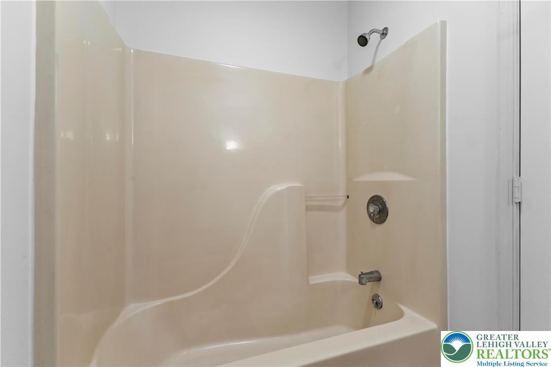 Penn Forest Twp, Pennsylvania 18229, United States, 2 Bedrooms Bedrooms, ,2 BathroomsBathrooms,Residential,Active,154245