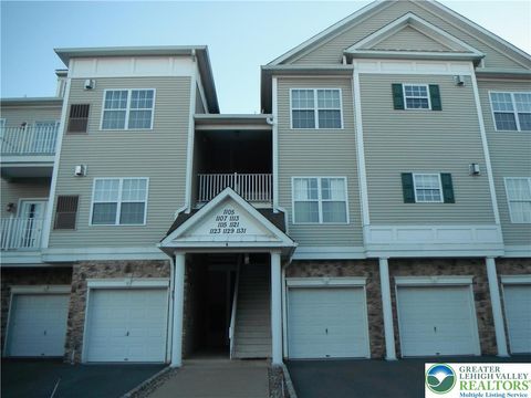 Townhouse For Sale - 1113 Old Course Lane<br/> Easton, PA 18042