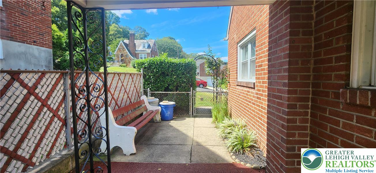 Fountain Hill Boro, Pennsylvania 18015, United States, 3 Bedrooms Bedrooms, ,2 BathroomsBathrooms,Residential,Active,206874