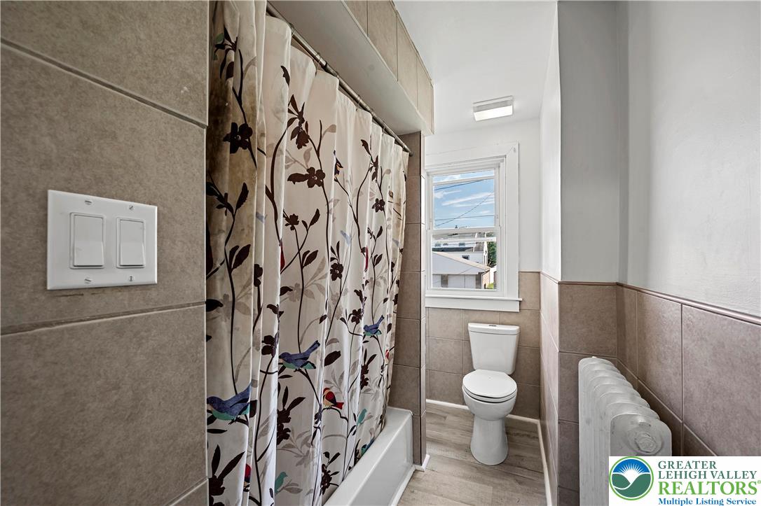 Bethlehem City, Pennsylvania 18018, United States, 3 Bedrooms Bedrooms, ,2 BathroomsBathrooms,Residential,Active,208807