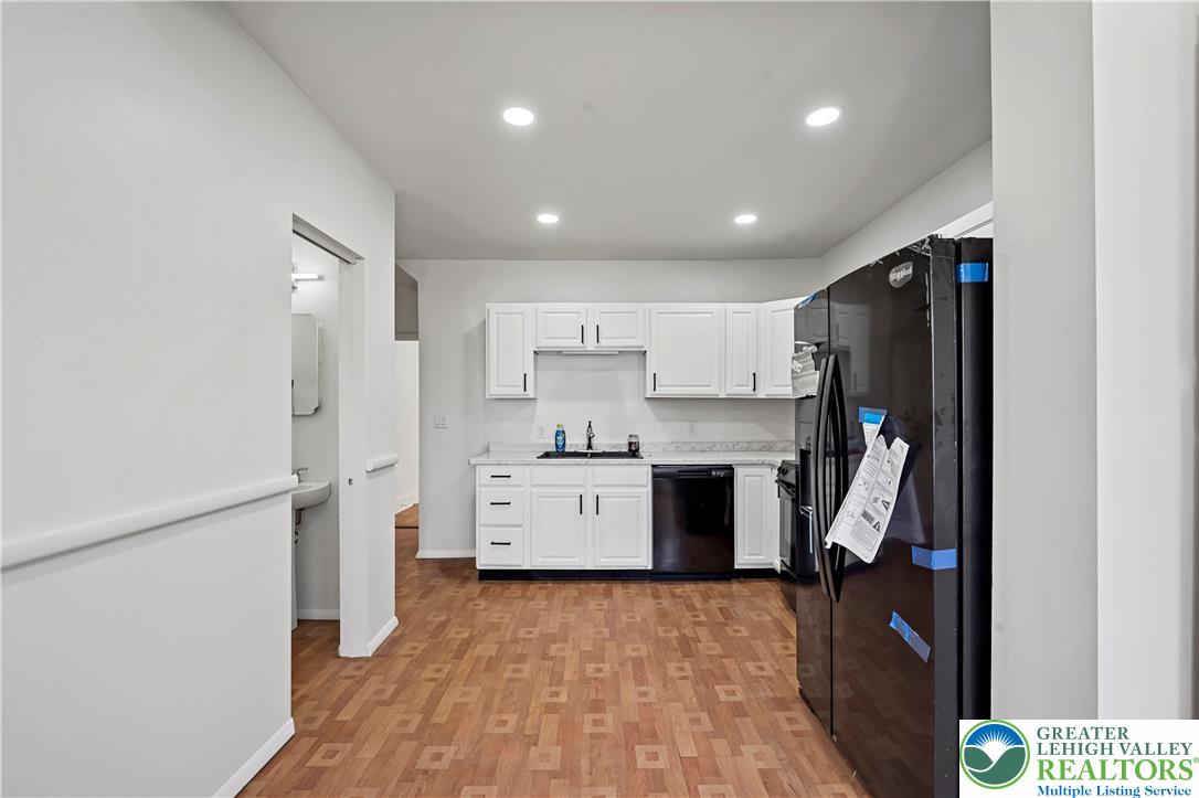 Bethlehem City, Pennsylvania 18018, United States, 3 Bedrooms Bedrooms, ,2 BathroomsBathrooms,Residential,Active,208807