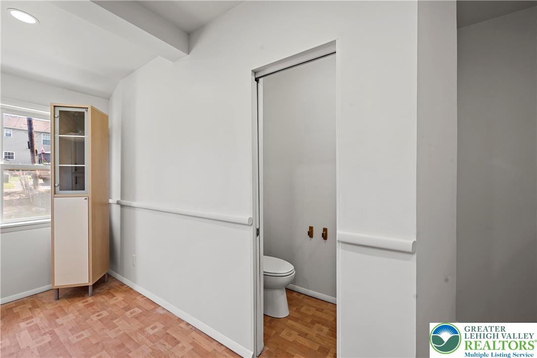 Bethlehem City, Pennsylvania 18018, United States, 3 Bedrooms Bedrooms, ,2 BathroomsBathrooms,Residential,Active,208807