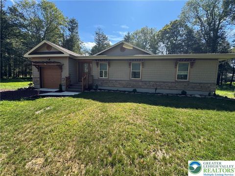Photo of 52 Tanglewood Drive, Penn Forest Twp, PA 18210 (MLS # 756282) Photo of 52 Tanglewood Drive, Penn Forest Twp, PA 18210 (MLS # 756282)