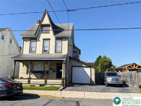 Photo of 1740 Washington Avenue, Northampton Boro, PA 18067 (MLS # 764640) Photo of 1740 Washington Avenue, Northampton Boro, PA 18067 (MLS # 764640)