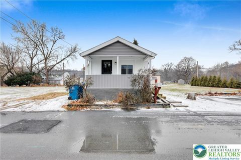 Photo of 1514 Cedar St, Northampton Boro, PA 18067 (MLS # 769678)