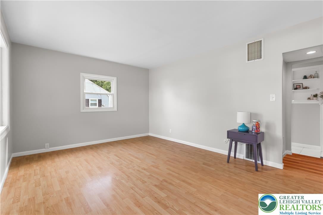 22 Northview Avenue