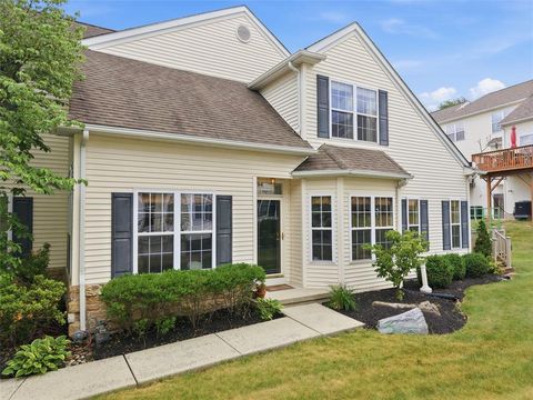 Townhouse For Sale - 124 Willow Drive<br/> Easton, PA 18045