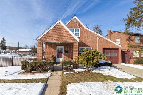 Photo of 652 5th Street, Whitehall, PA 18052 (MLS # 771011)
