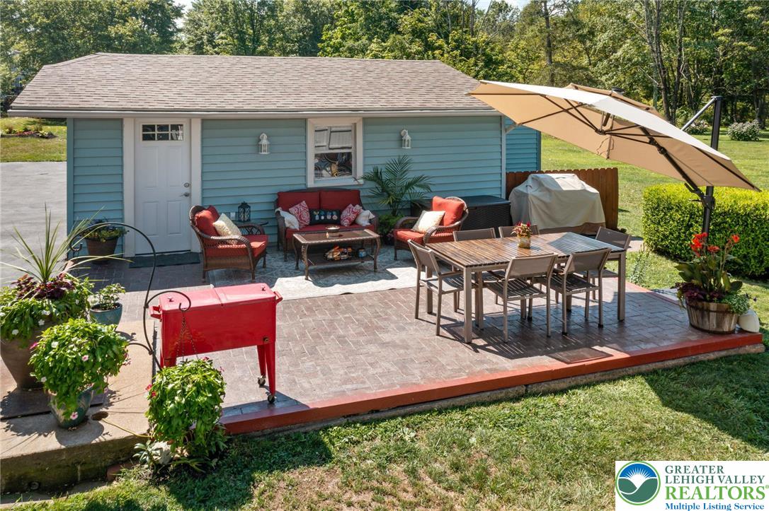 Springfield Twp, Pennsylvania 18036, United States, 4 Bedrooms Bedrooms, ,2 BathroomsBathrooms,Residential,Active,227218