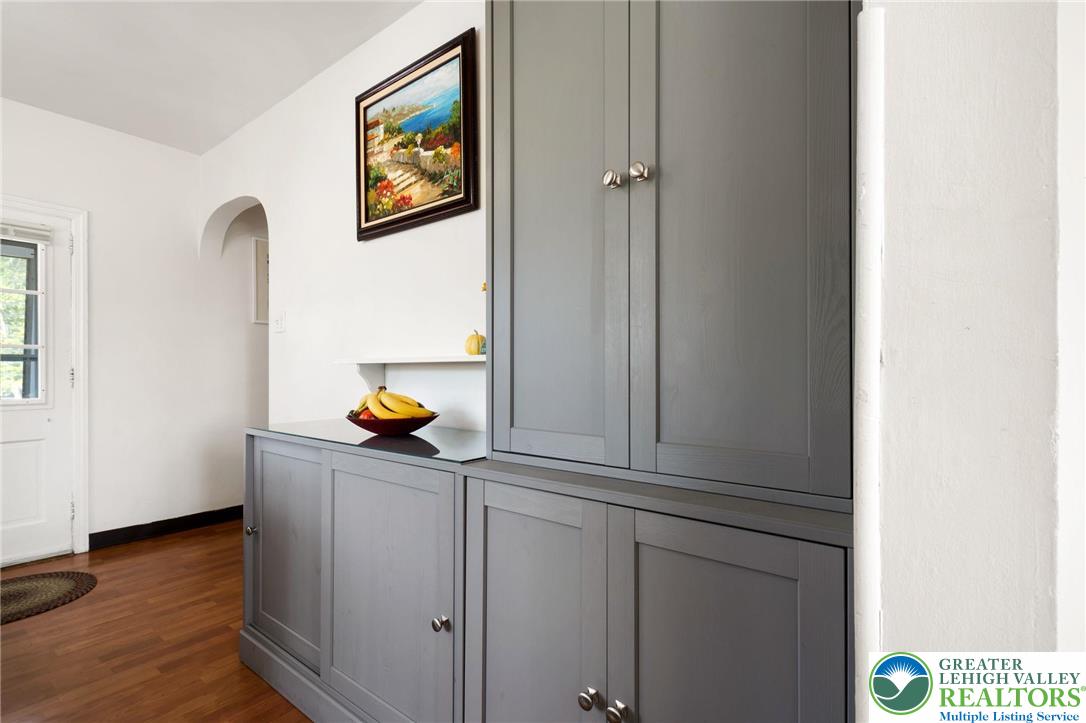 Springfield Twp, Pennsylvania 18036, United States, 4 Bedrooms Bedrooms, ,2 BathroomsBathrooms,Residential,Active,227218