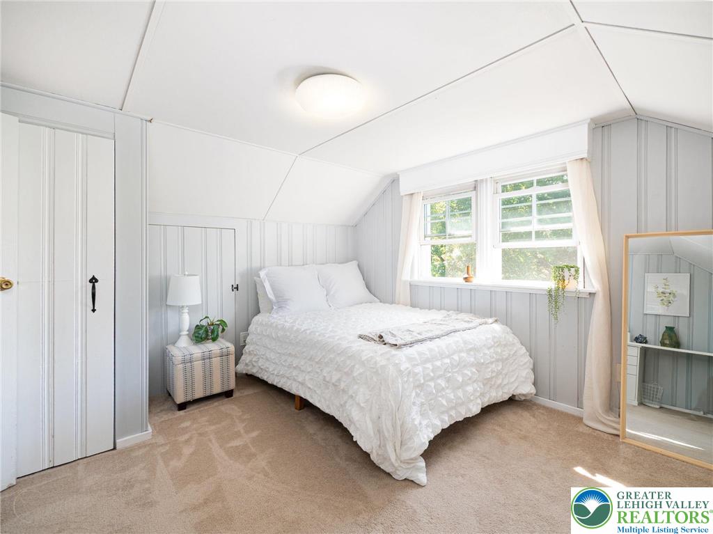 Springfield Twp, Pennsylvania 18036, United States, 4 Bedrooms Bedrooms, ,2 BathroomsBathrooms,Residential,Active,227218