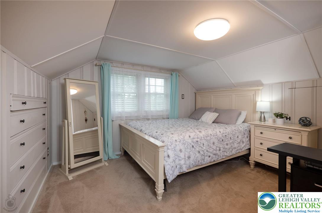 Springfield Twp, Pennsylvania 18036, United States, 4 Bedrooms Bedrooms, ,2 BathroomsBathrooms,Residential,Active,227218