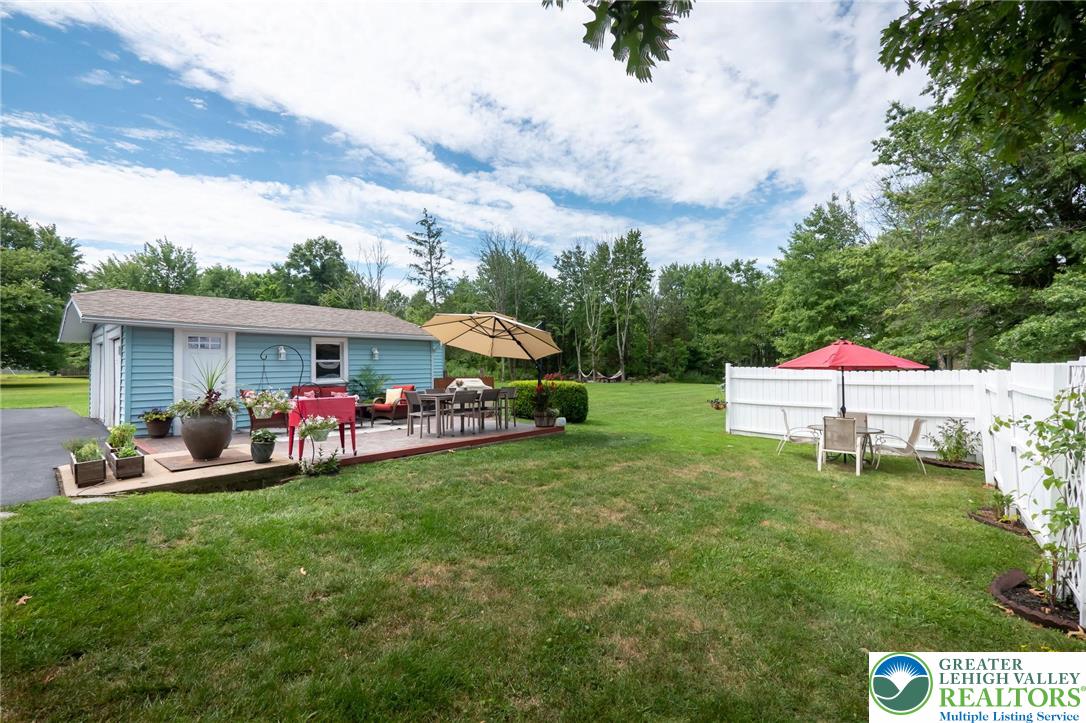 Springfield Twp, Pennsylvania 18036, United States, 4 Bedrooms Bedrooms, ,2 BathroomsBathrooms,Residential,Active,227218