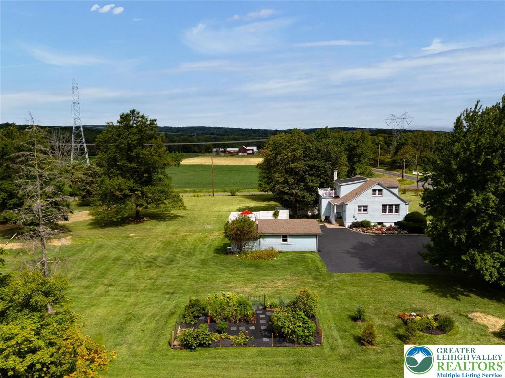 Springfield Twp, Pennsylvania 18036, United States, 4 Bedrooms Bedrooms, ,2 BathroomsBathrooms,Residential,Active,227218