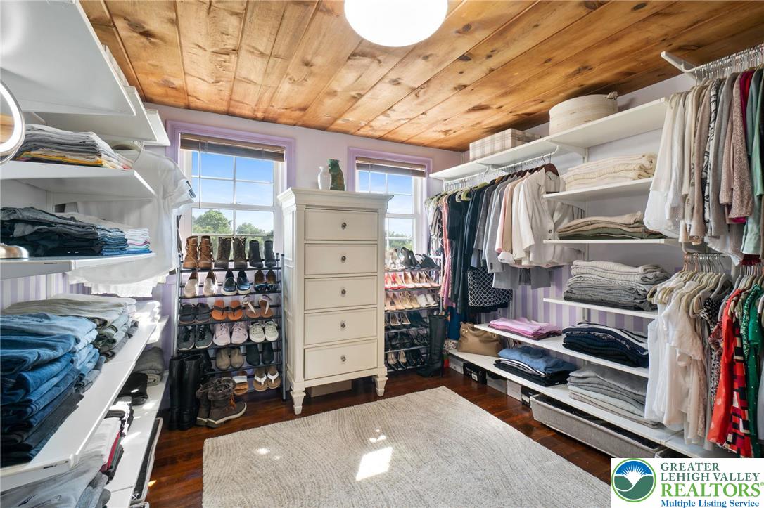 Springfield Twp, Pennsylvania 18036, United States, 4 Bedrooms Bedrooms, ,2 BathroomsBathrooms,Residential,Active,227218