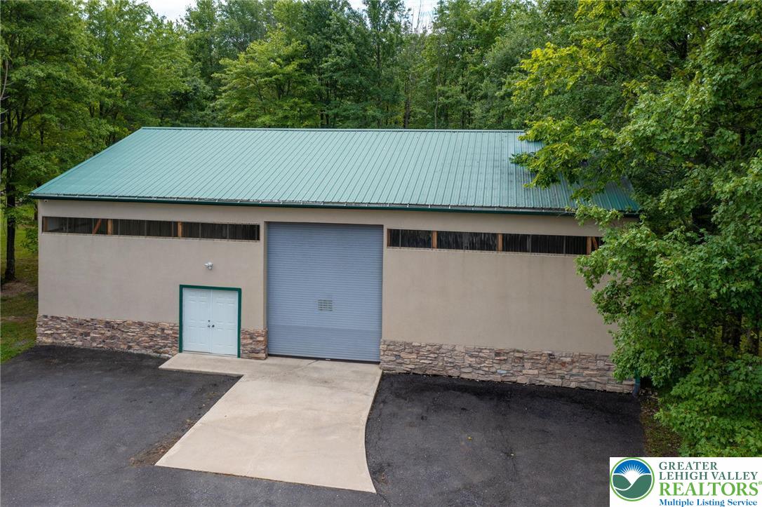 Springfield Twp, Pennsylvania 18036, United States, 4 Bedrooms Bedrooms, ,2 BathroomsBathrooms,Residential,Active,227218