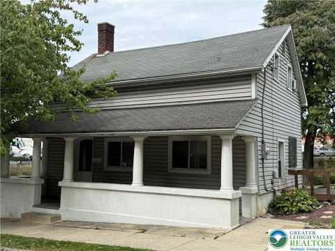 Homes For Sale - 825 Maryland Street<br/> Whitehall Twp, PA 18052