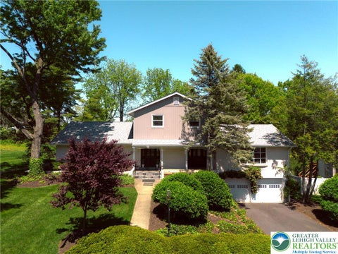 Homes For Sale - 3523 Lindberg Avenue<br/> South Whitehall Twp, PA 18103