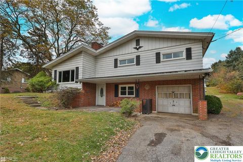 Photo of 5854 Old Carriage Road, East Allen Twp, PA 18014 (MLS # 765954) Photo of 5854 Old Carriage Road, East Allen Twp, PA 18014 (MLS # 765954)