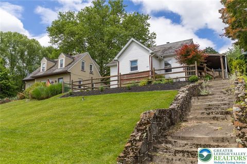 Homes For Sale - 1490 S Delaware Drive<br/> Easton, PA 18042