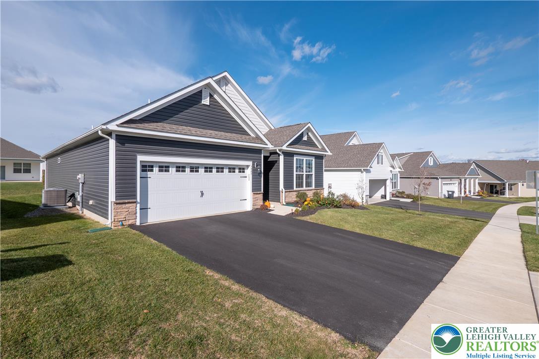 Lower Macungie Twp, Pennsylvania 18031, United States, 2 Bedrooms Bedrooms, ,2 BathroomsBathrooms,Residential,Active,244454