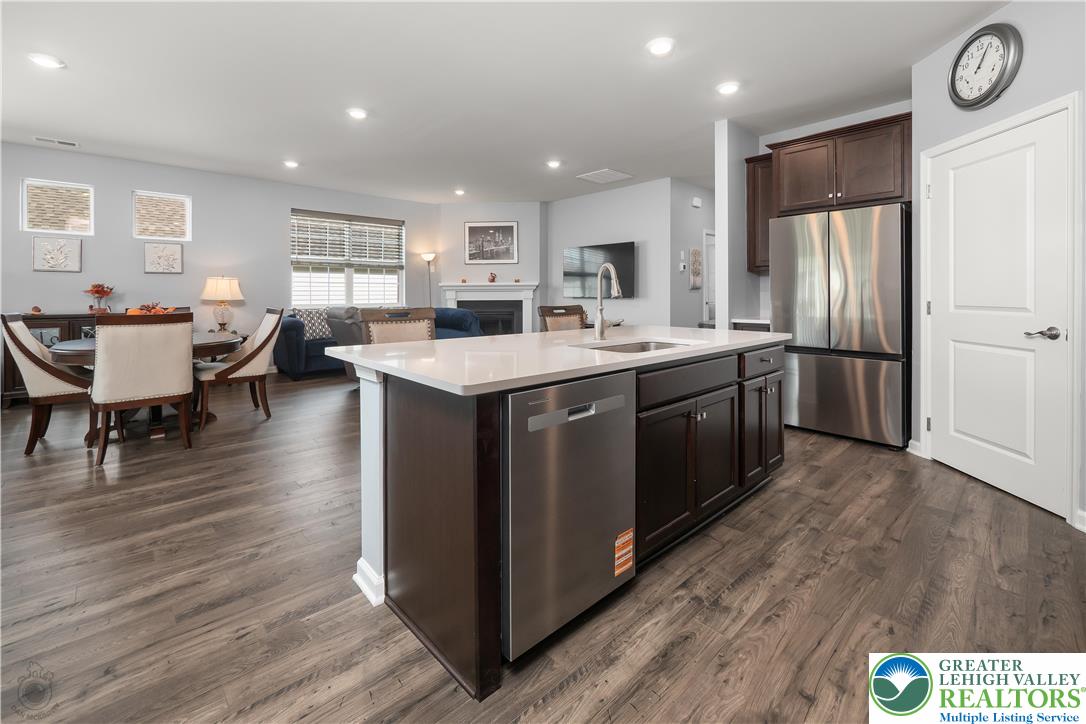 Lower Macungie Twp, Pennsylvania 18031, United States, 2 Bedrooms Bedrooms, ,2 BathroomsBathrooms,Residential,Active,244454