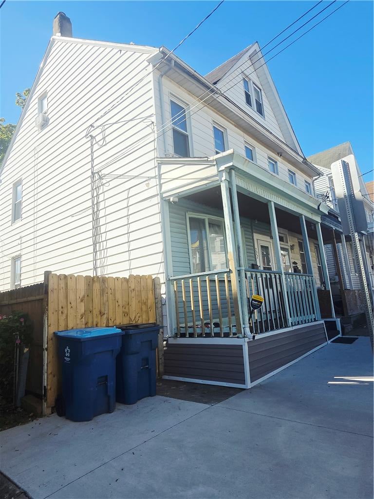 722 Bushkill Street