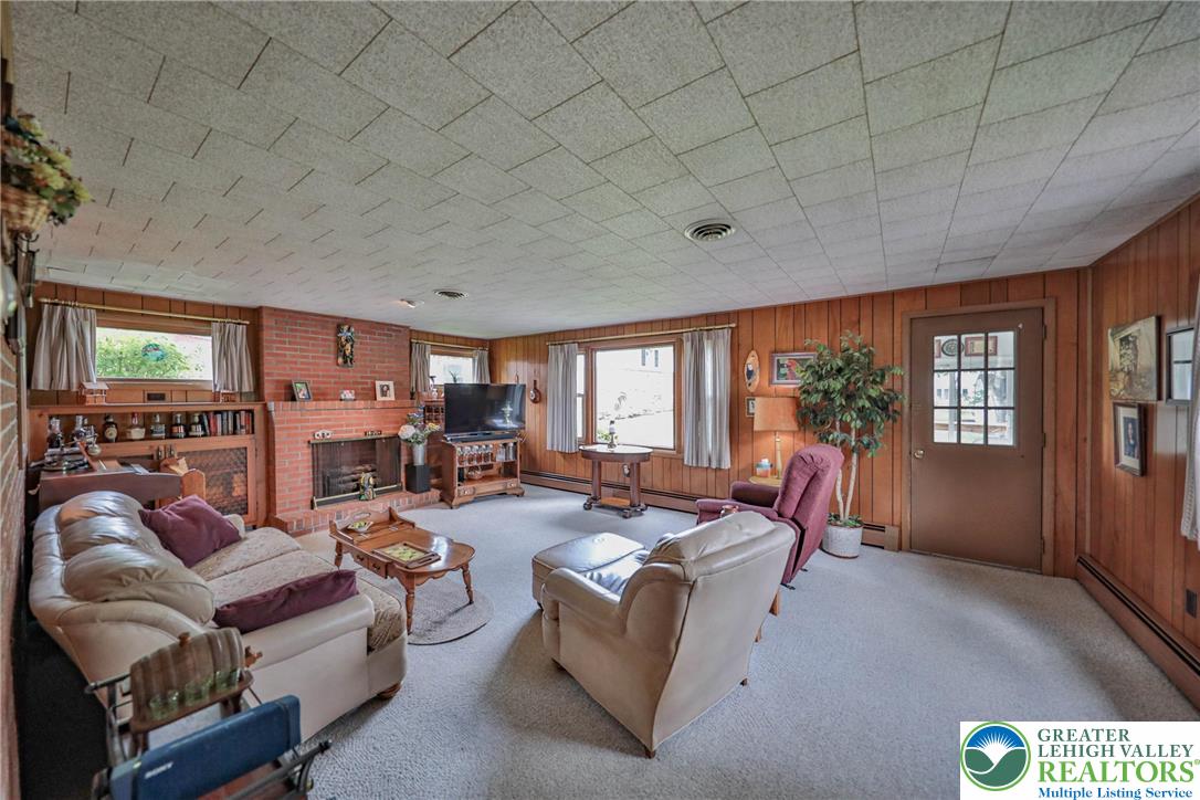 Emmaus Boro, Pennsylvania 18049, United States, 3 Bedrooms Bedrooms, ,3 BathroomsBathrooms,Residential,Active,179451