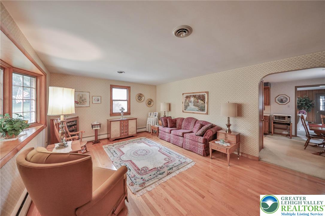 Emmaus Boro, Pennsylvania 18049, United States, 3 Bedrooms Bedrooms, ,3 BathroomsBathrooms,Residential,Active,179451