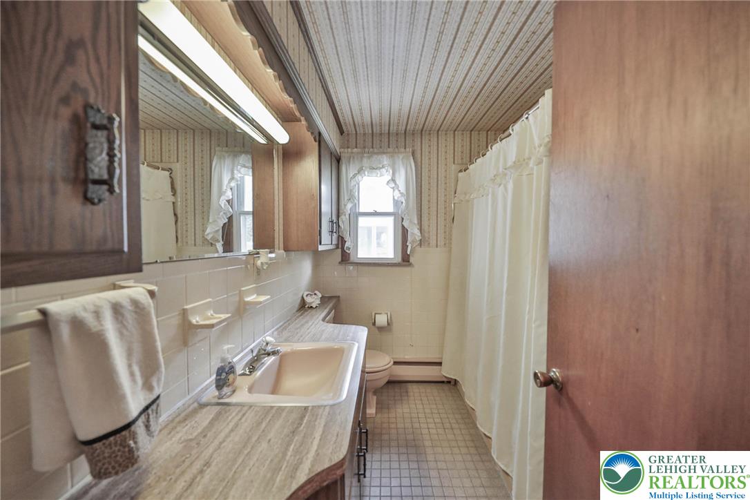 Emmaus Boro, Pennsylvania 18049, United States, 3 Bedrooms Bedrooms, ,3 BathroomsBathrooms,Residential,Active,179451