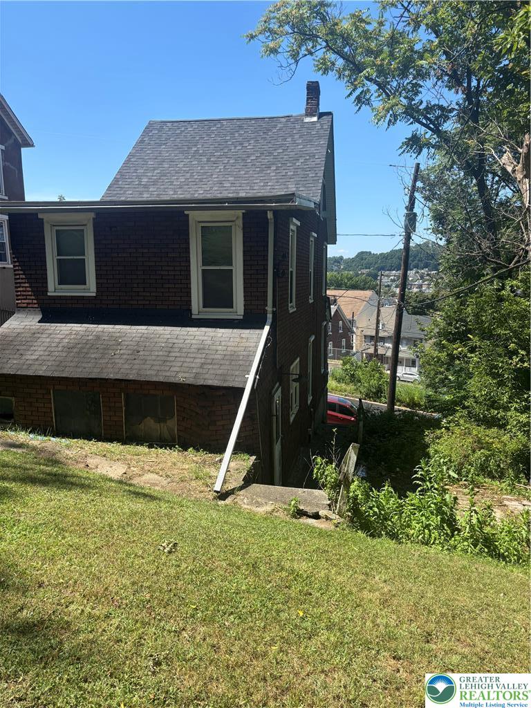 901 Vernon Street